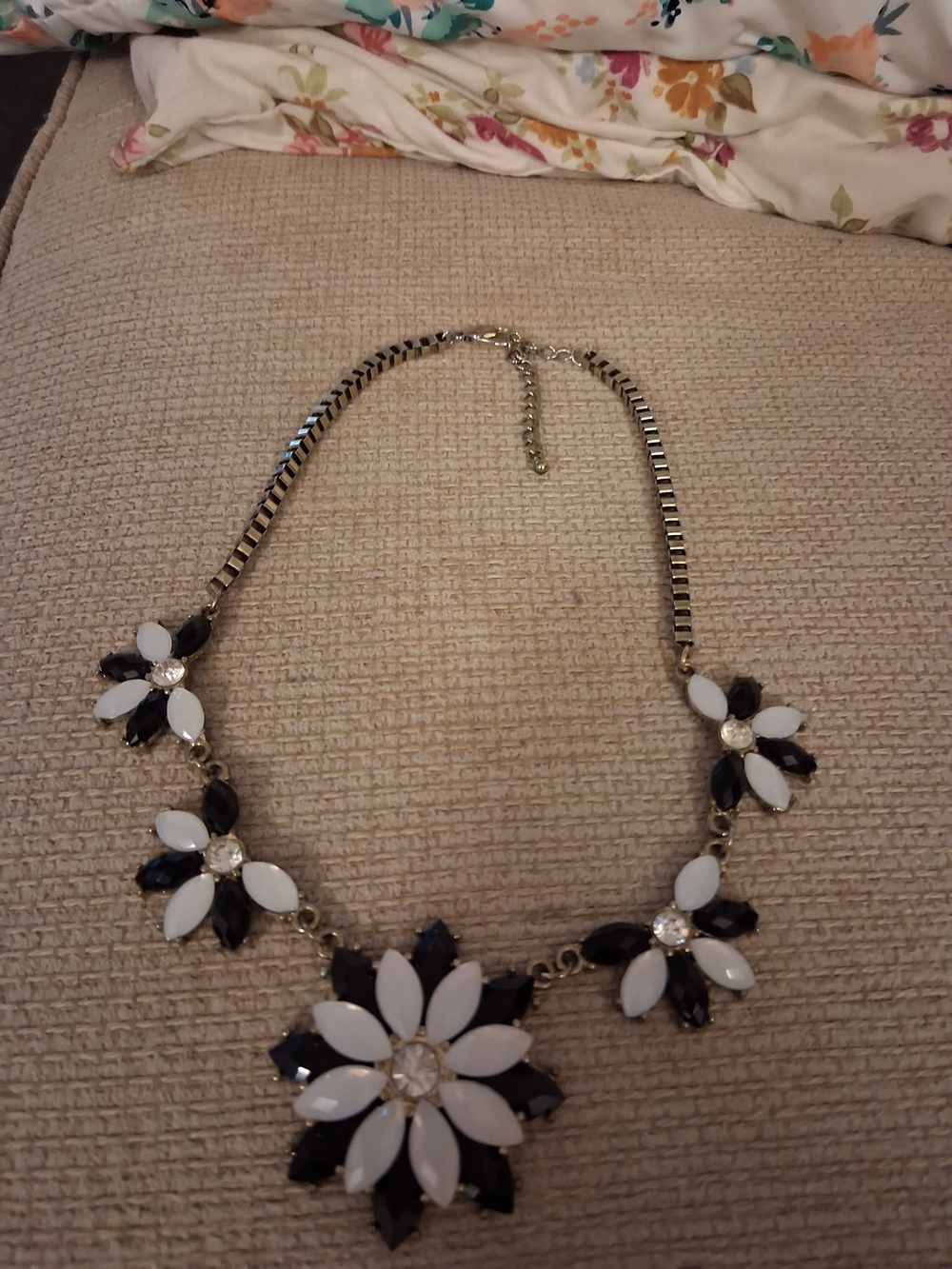 Black and White Floral Statement Necklace - Unknown